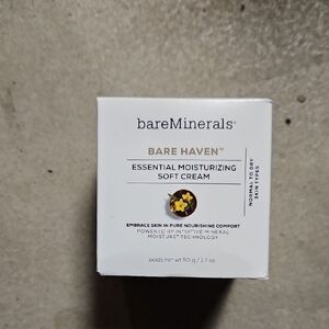 bareMinerals Bare Haven essential moisturizing Soft Cream